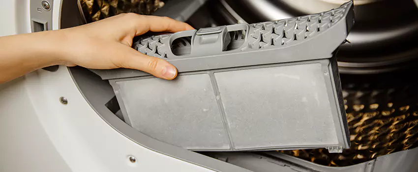 Signs Of A Clogged Dryer Lint Trap in College Park, Maryland